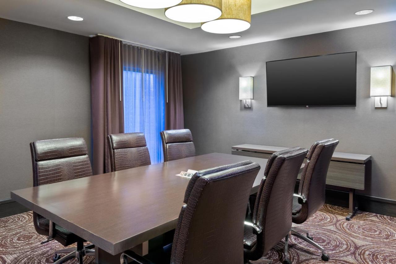 Residence Inn By Marriott Charlottesville Downtown מראה חיצוני תמונה