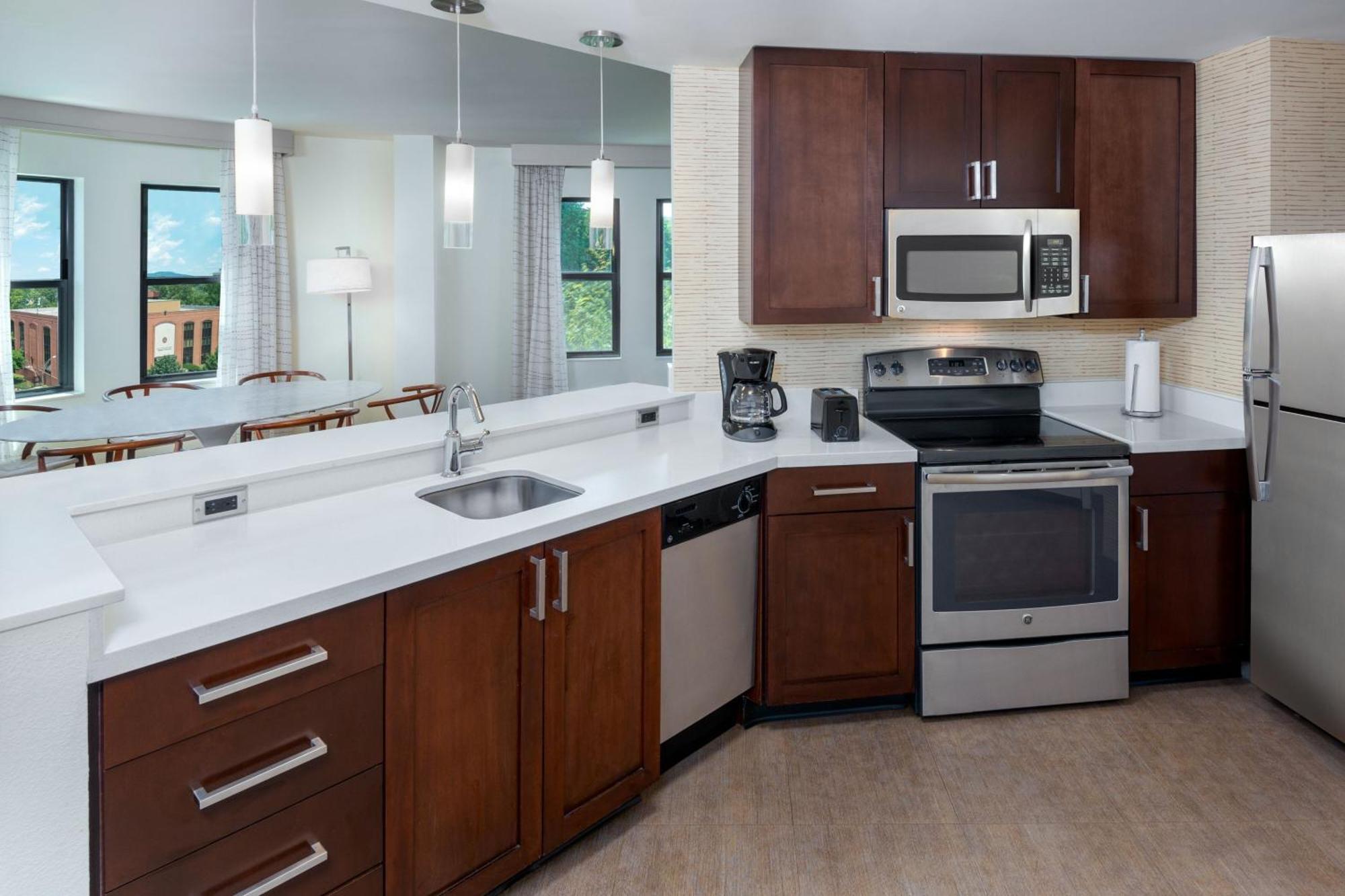Residence Inn By Marriott Charlottesville Downtown מראה חיצוני תמונה