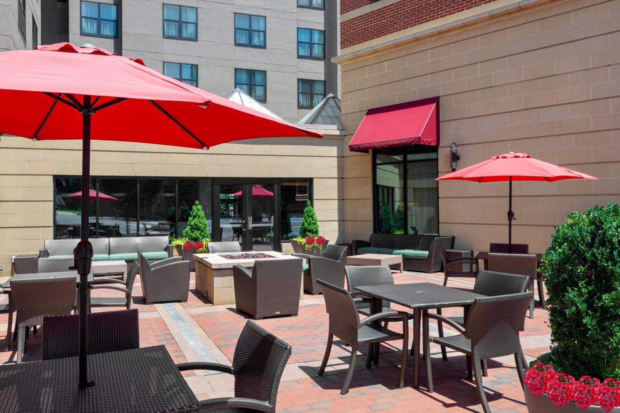 Residence Inn By Marriott Charlottesville Downtown מראה חיצוני תמונה