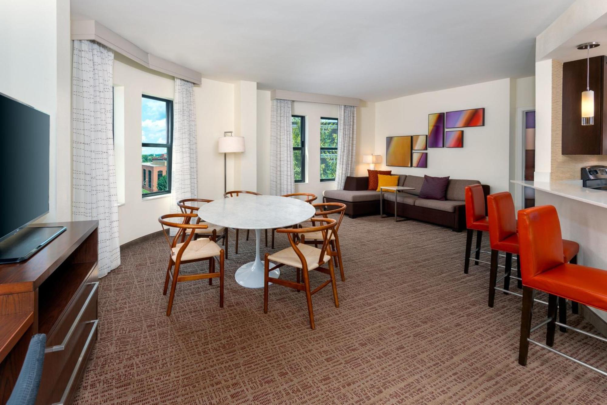 Residence Inn By Marriott Charlottesville Downtown מראה חיצוני תמונה