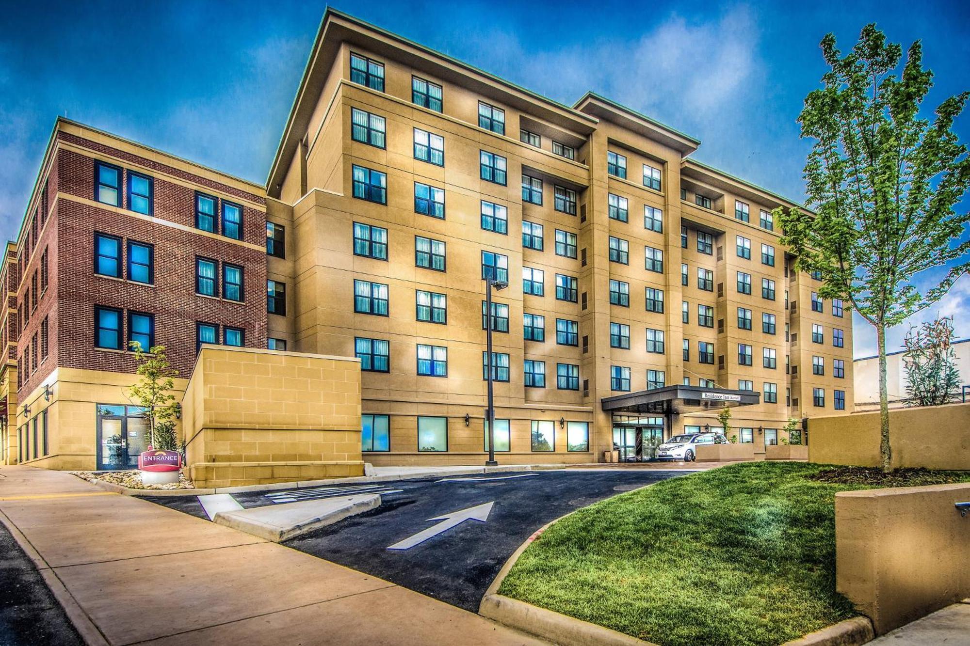 Residence Inn By Marriott Charlottesville Downtown מראה חיצוני תמונה