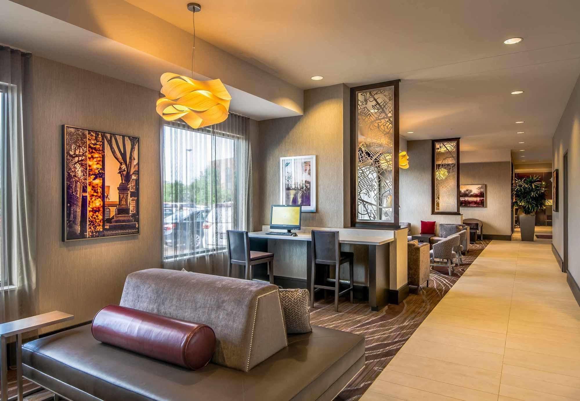 Residence Inn By Marriott Charlottesville Downtown מראה חיצוני תמונה